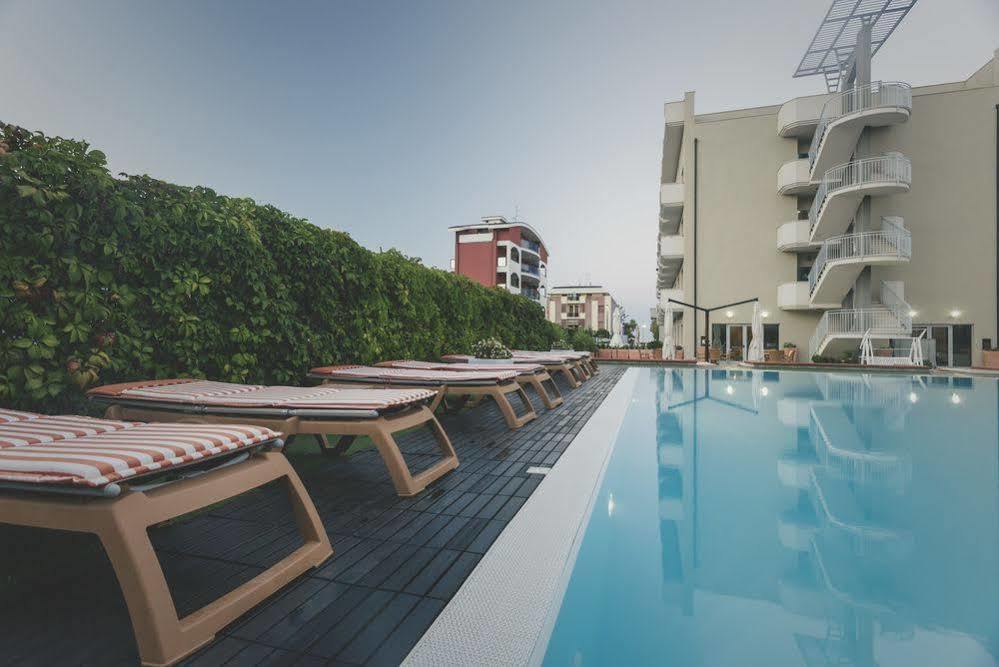 Hotel Principe Residence Vasto Exterior foto